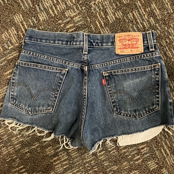 Vintage Levi’s 550 Denim Shorts - Picture 3 of 5